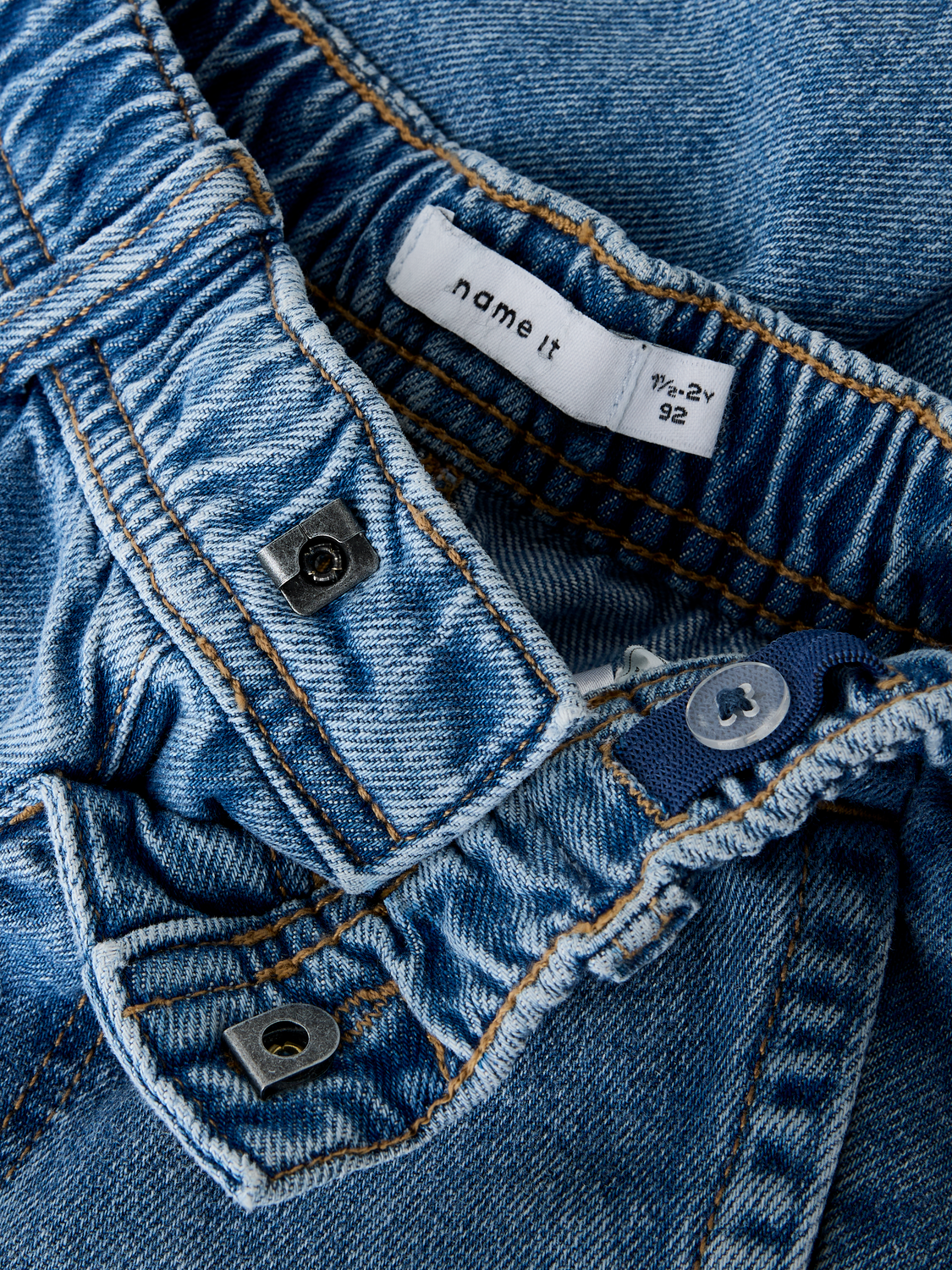 model_shot-front_full